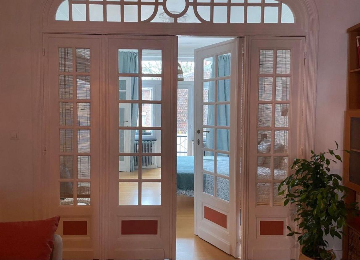 Appartement De Charme Dans Maison De Maitre Bruxelloise Brussels Exterior photo